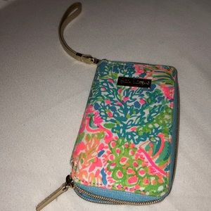 lilly pulitzer wrist wallet!!